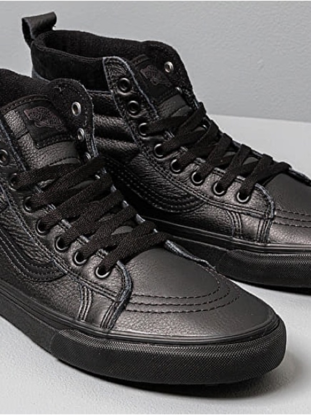 Vans Men's Sk8-Hi Leather High-Top Sneakers - Black men's 9 women's 10.5 Retro